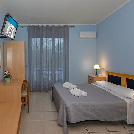Hotel Villa Benvenuti Viareggio Exterior photo