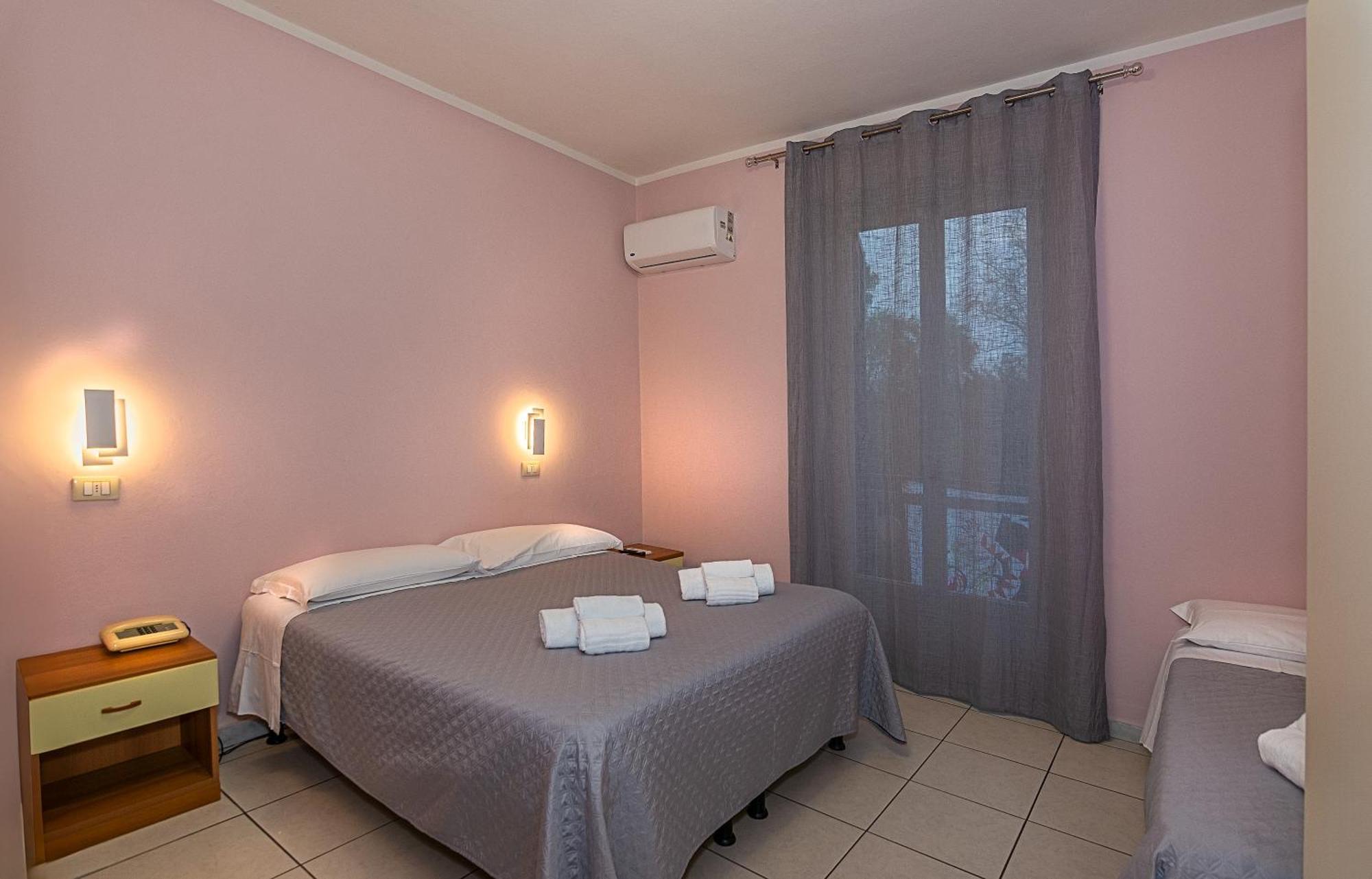 Hotel Villa Benvenuti Viareggio Exterior photo